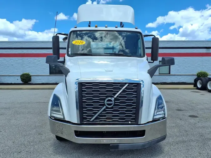2019 VOLVO VNL64T-30005a94afec65c14ad8ca70367f528f98b