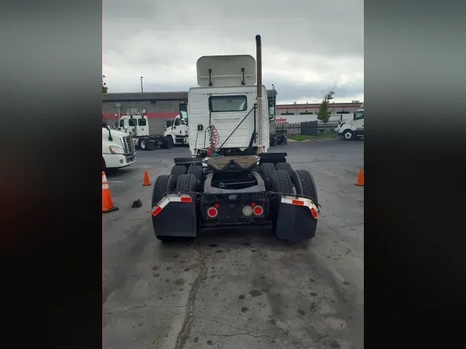 2015 VOLVO VNL64TRACTOR