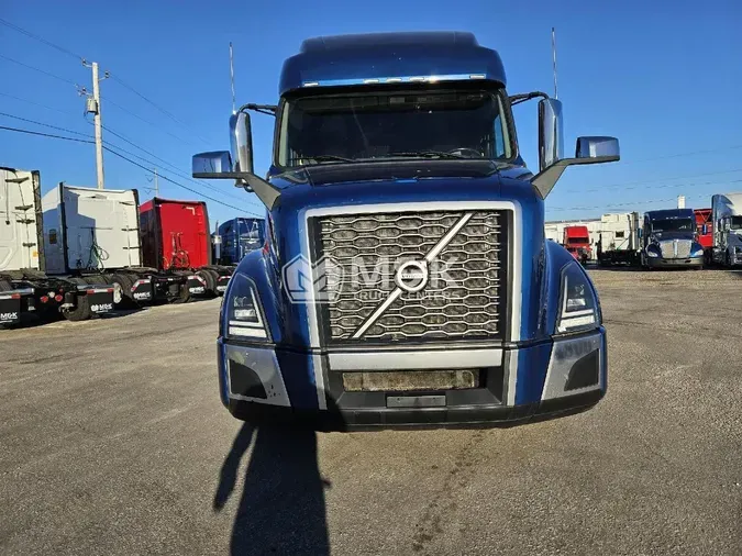 2021 VOLVO VNL64T760