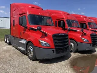 2021 FREIGHTLINER CA126