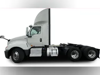 2020 International LT625