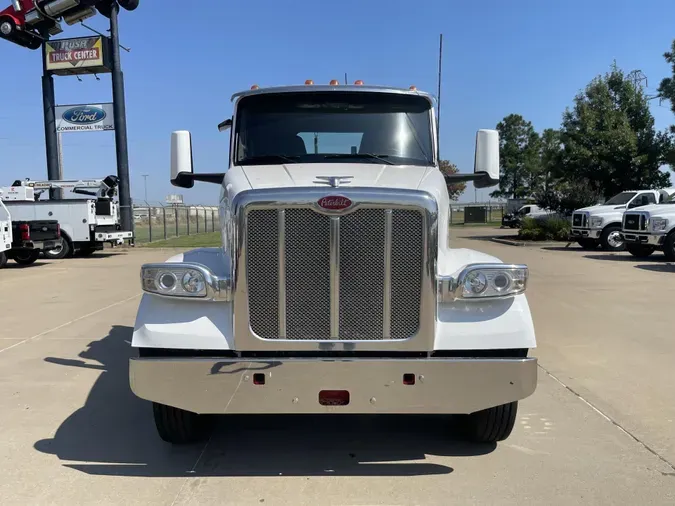 2022 Peterbilt 567