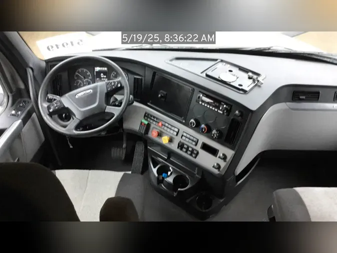2021 Freightliner Cascadia