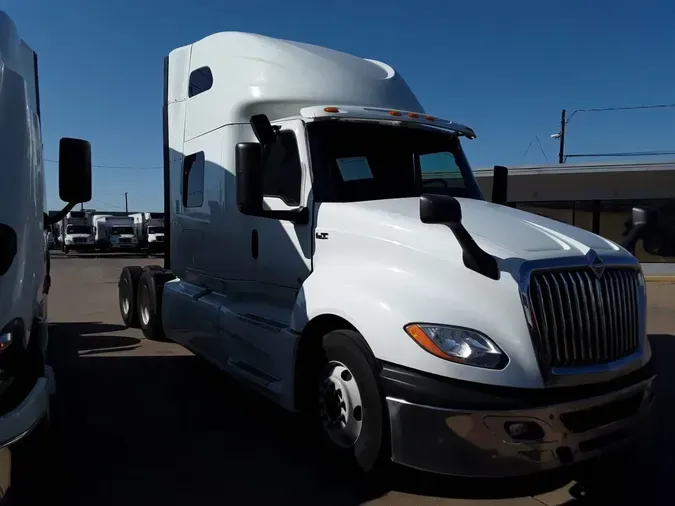 2020 NAVISTAR INTERNATIONAL LT625 SLPR CAB