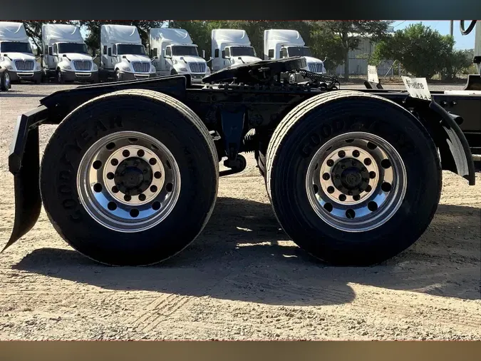 2019 INT LT625 6x4