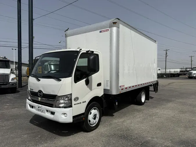 2017 Hino 195