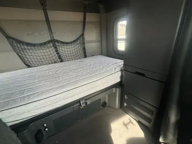 2021 Freightliner Cascadia 12605ba4a16e948e071cad152464a344c01