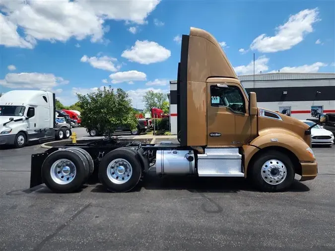 2022 KENWORTH T680