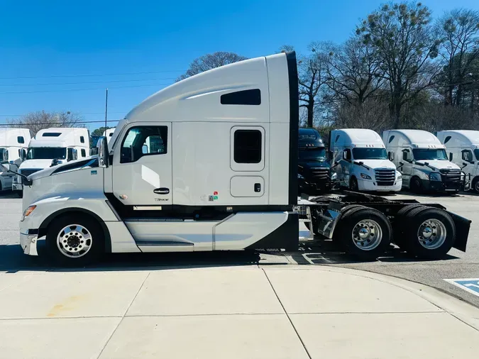 2023 Kenworth T680