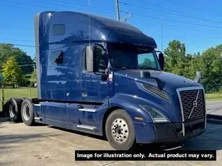 2021 VOLVO VNL760