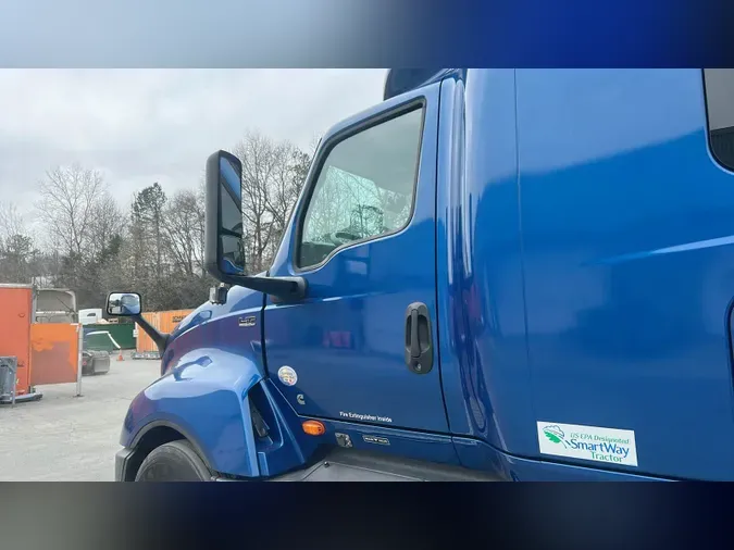 2022 International LT625