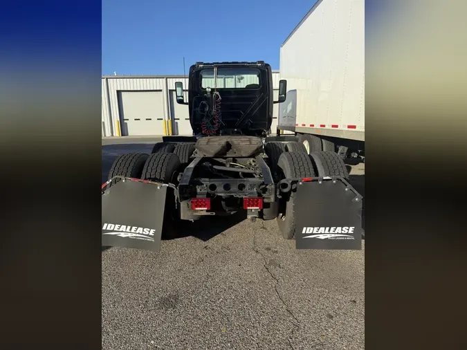 2020 International LT625