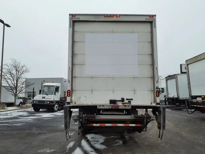 2018 FREIGHTLINER/MERCEDES M2 106