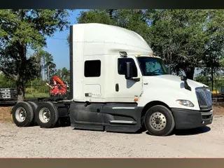 2022 INT LT625 6x4