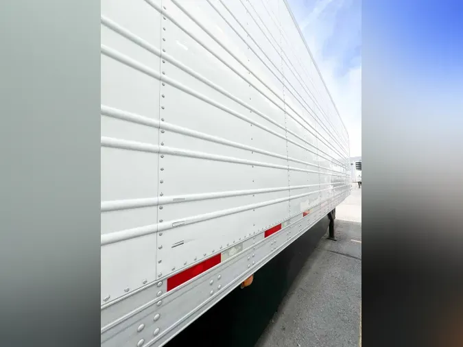 2017 UTILITY VS2RA05caef8193f915c309e06129b19d974f