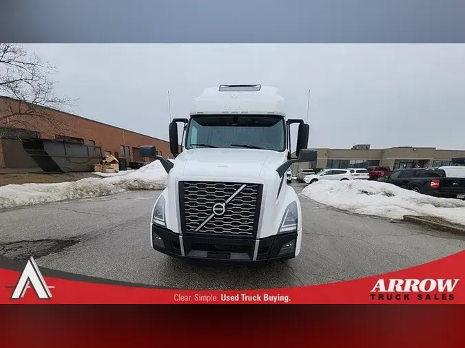 2021 VOLVO VNL64T760