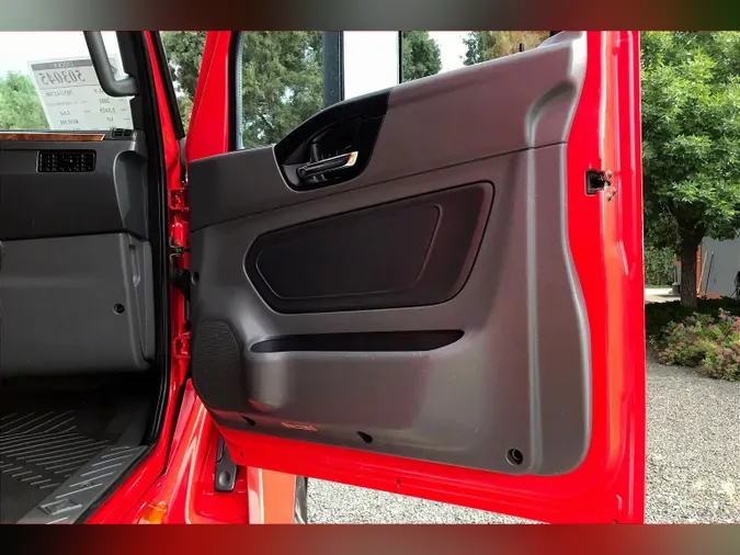 2021 INT LT625 6x4