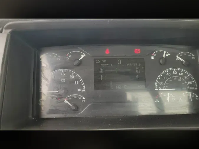 2018 Volvo VNL300