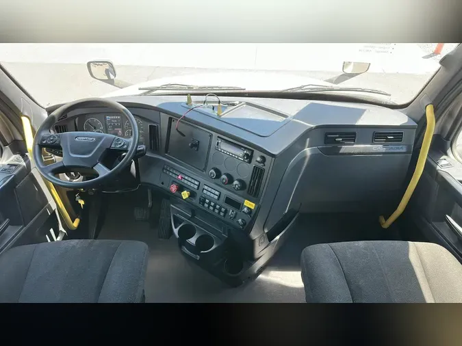 2025 Freightliner Cascadia 126