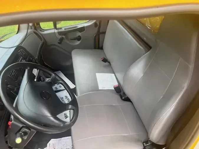 2019 Freightliner Business Class M2 106