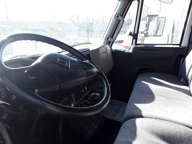 2017 NAVISTAR INTERNATIONAL 4300