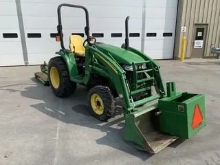 2008 John Deere 3320