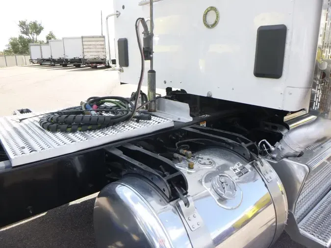 2020 Peterbilt 567