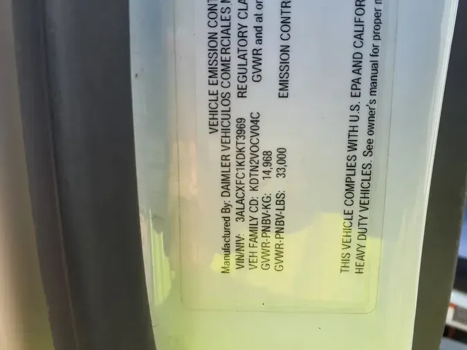 2019 FREIGHTLINER M2 106