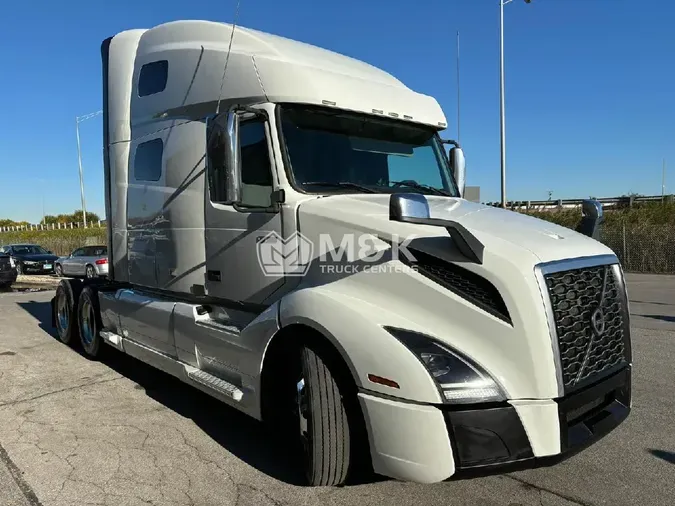 2020 VOLVO VNL64T760