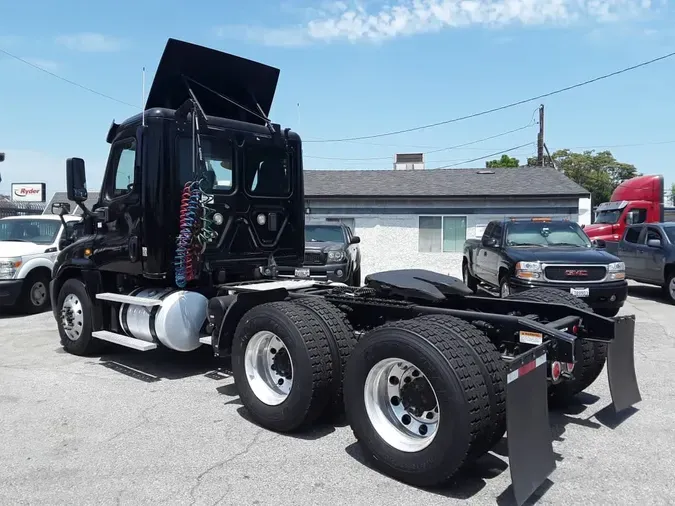 2017 FREIGHTLINER/MERCEDES CASCADIA 12505e129f36d685a9bcb7663131d994e51