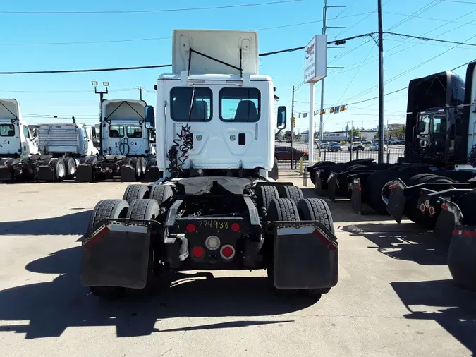 2016 FREIGHTLINER/MERCEDES CASCADIA 125