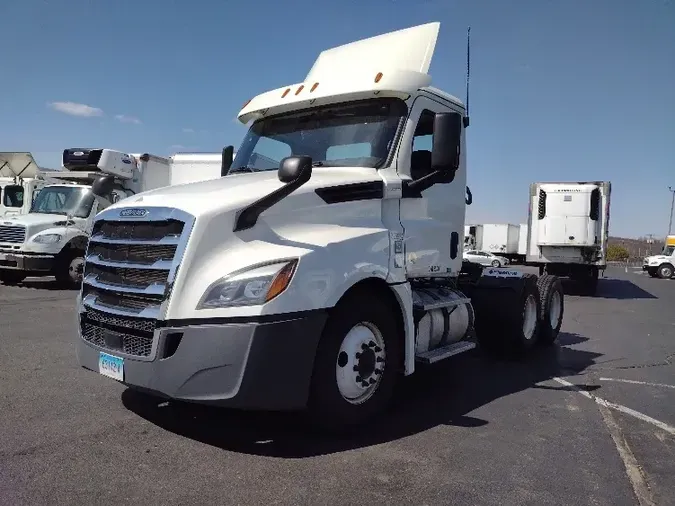 2019 Freightliner T12664ST