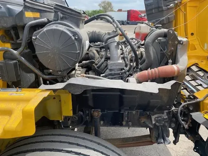 2020 Hino 268A