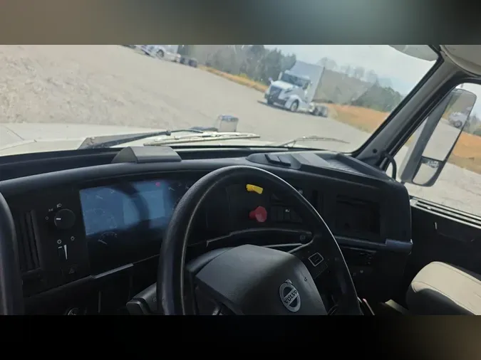 2020 Volvo VNL30005e5c46d9669977a41c5eddcce42f792