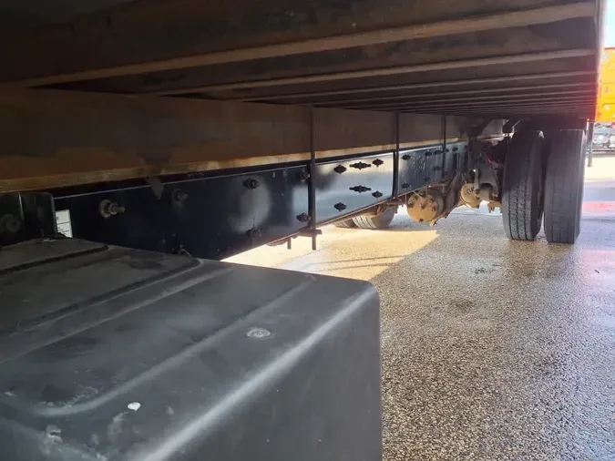 2019 FREIGHTLINER/MERCEDES M2 106