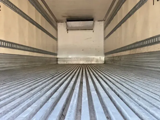 2019 FREIGHTLINER/MERCEDES M2 106