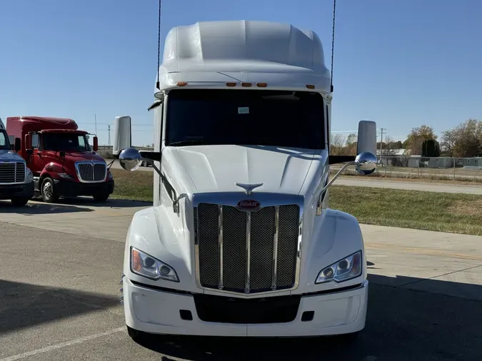 2022 PETERBILT 579