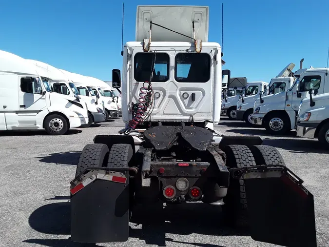 2018 FREIGHTLINER/MERCEDES CASCADIA 113