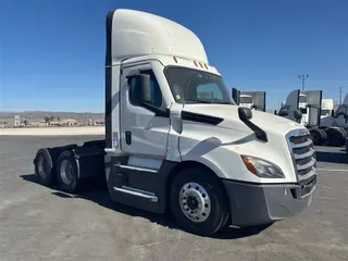 2021 FREIGHTLINER CA126