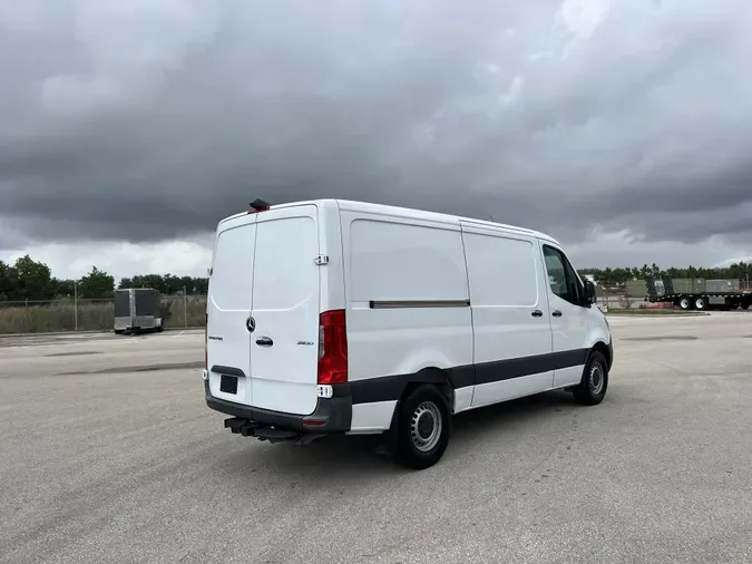 2022 Mercedes Benz Sprinter