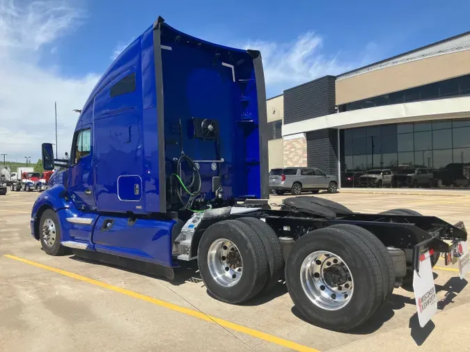 2022 Kenworth T680