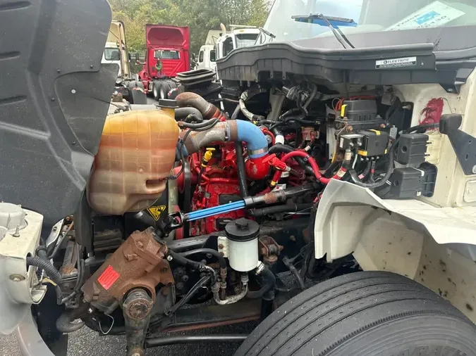 2019 NAVISTAR INTERNATIONAL 4300