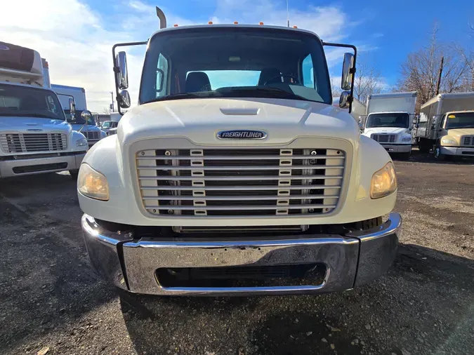 2017 FREIGHTLINER/MERCEDES M2 106