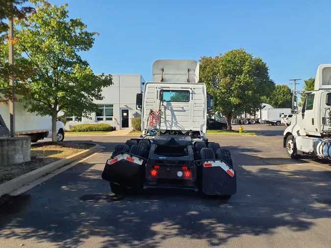 2018 VOLVO VNL64TRACTOR