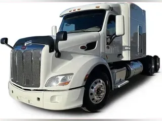 2022 Peterbilt 579