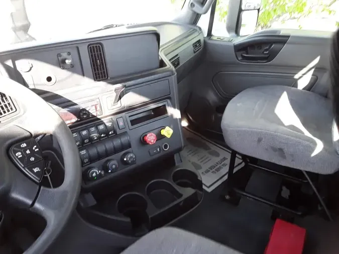 2019 NAVISTAR INTERNATIONAL LT625 DAYCAB T/A05fc1bd81ee24460e3bfa4ace2ef7083