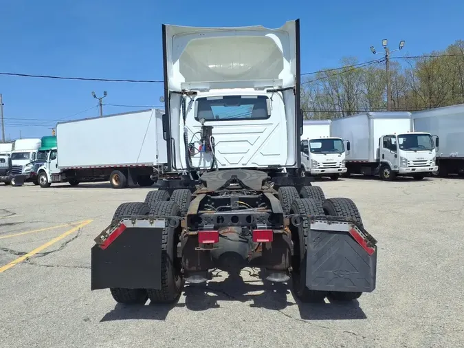 2018 NAVISTAR INTERNATIONAL LT625 DAYCAB T/A