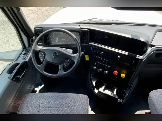 2023 INT LT625 6x4