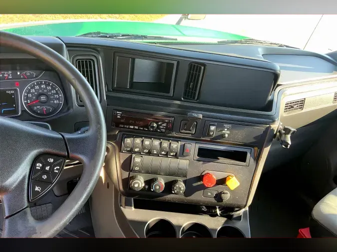2020 INT LT625 6x4