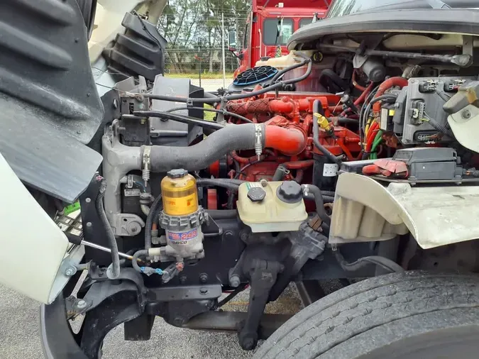 2015 FREIGHTLINER/MERCEDES M2 1060605af3a48482236aad7b53d0a0a9967